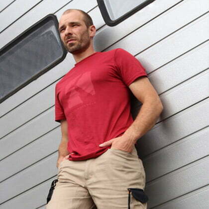 vetement de travail kraft workwear porte par benoit ingenieur marin