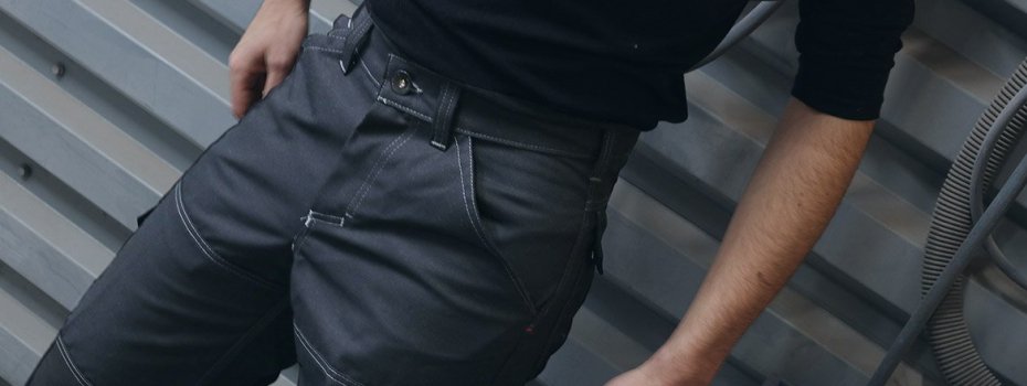 Achat Pantalon de travail multipoches noir avec bretelles et genoui